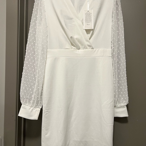 New woman’s dress size medium - Picture 5 of 8